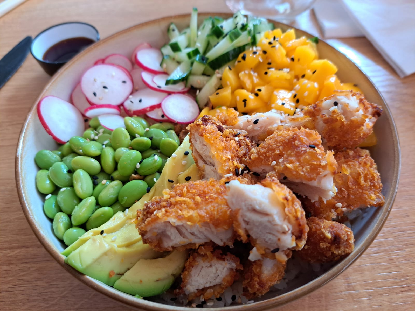 Crisped Chicken Pokebowl